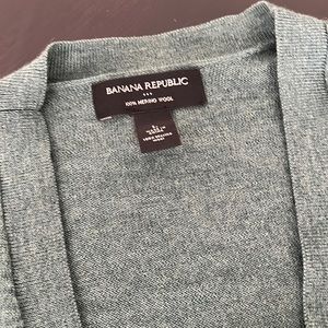 Gently Worn Cardigan in good condition!